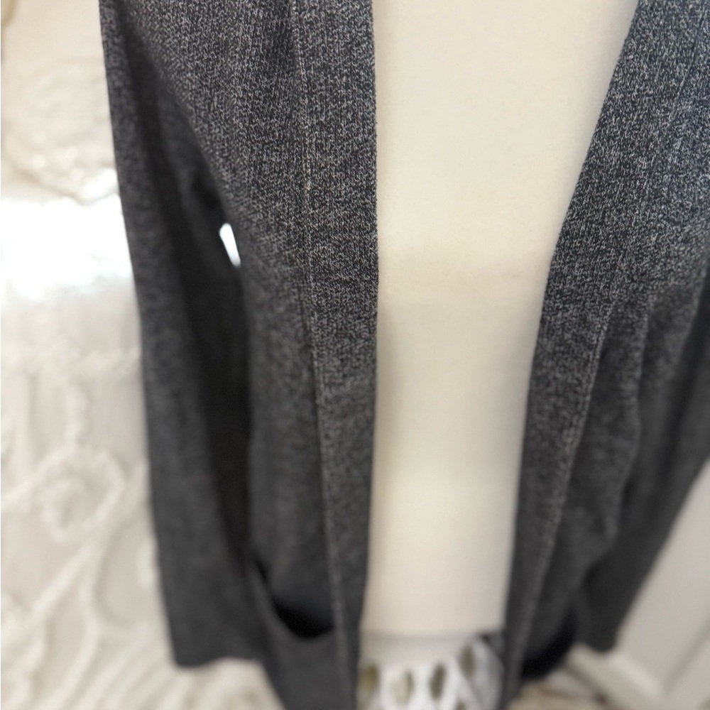 Guess Charcoal Open-Front Cardigan - Picture 4 of 9